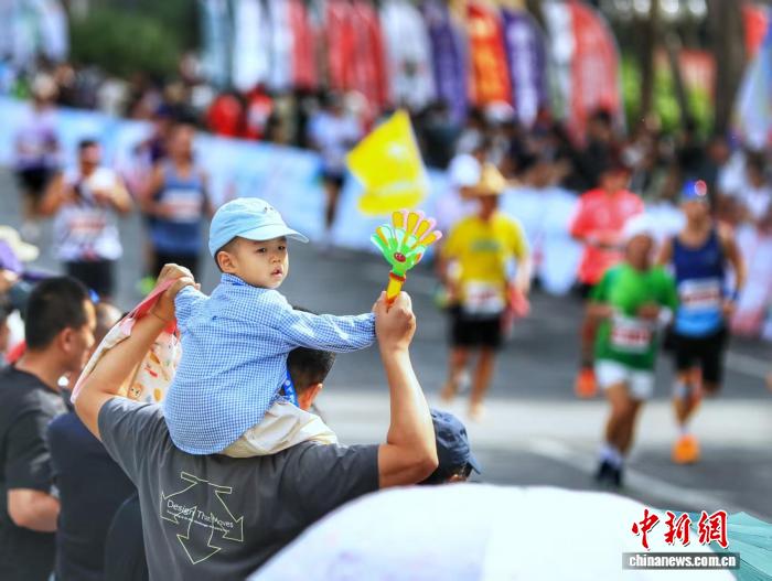 万人竞逐“华夏东极”2025佳木斯半程马拉松燃情