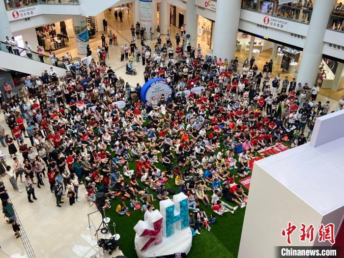 中国香港足球队亚运创历史最佳战绩 市民热情助