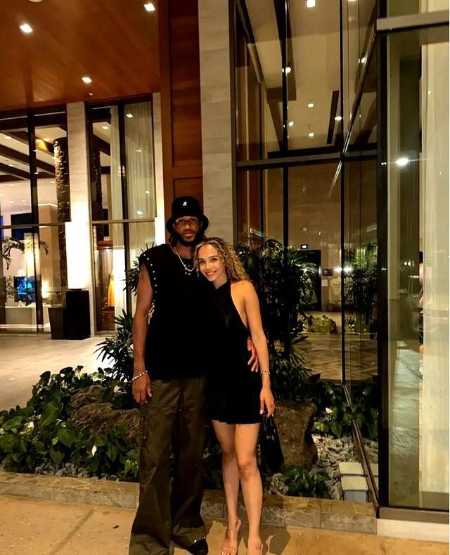 二轮秀逆袭夺冠获千万合同 以赛亚乔爱情事业双