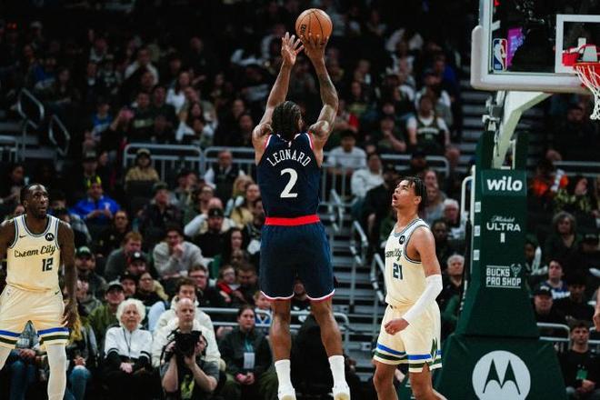 莱昂纳德创纪录！快船横扫雄鹿巩固西部第八