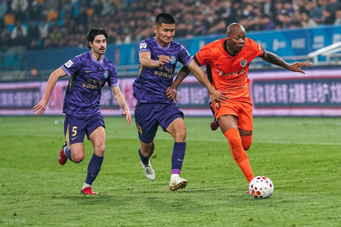 天津津门虎主场1-1战平青岛海牛 五轮不胜陷降级