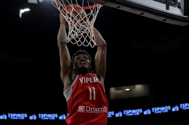 阿博基迪关键表现难救主 毒蛇惨败马刺